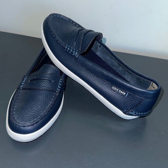 Cole Haan Shoes Colehaan Womens Navy Loafers Size 55 Euc Poshmark